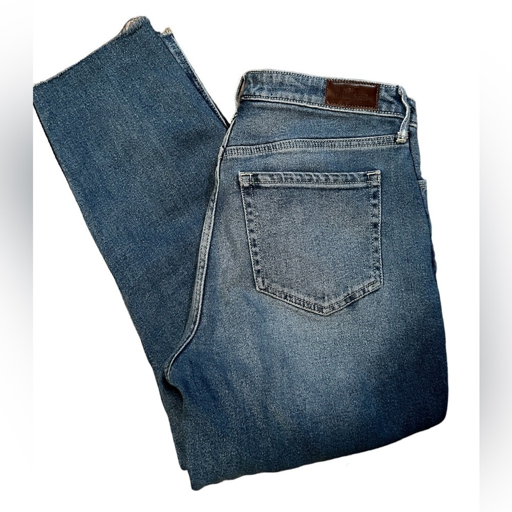 Hollister distressed Ultra high rise mom jeans,  size 9S